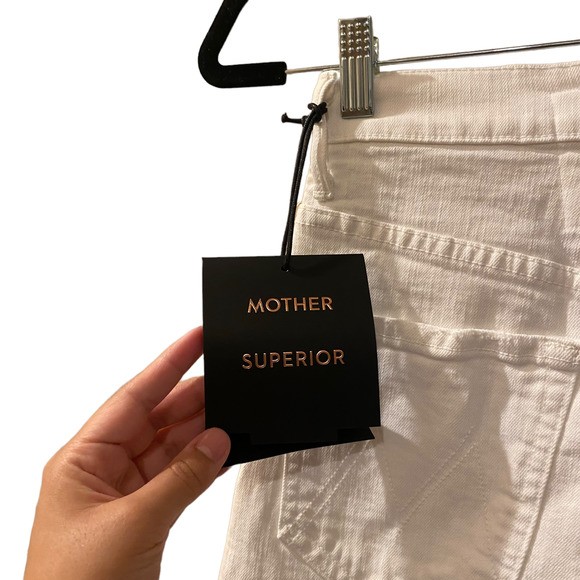 NEW Mother High Waisted Tunnel Vision Cuff Fray Short in Totally Innocent sz 24 - Picture 8 of 10